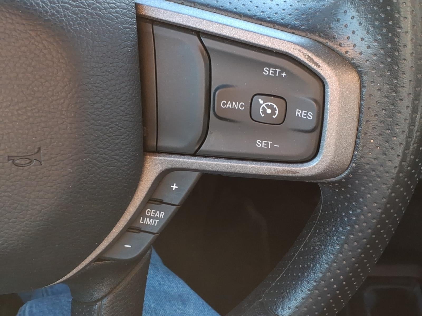 2023 RAM 2500 Tradesman Crew Cab 4x4 6'4' Box