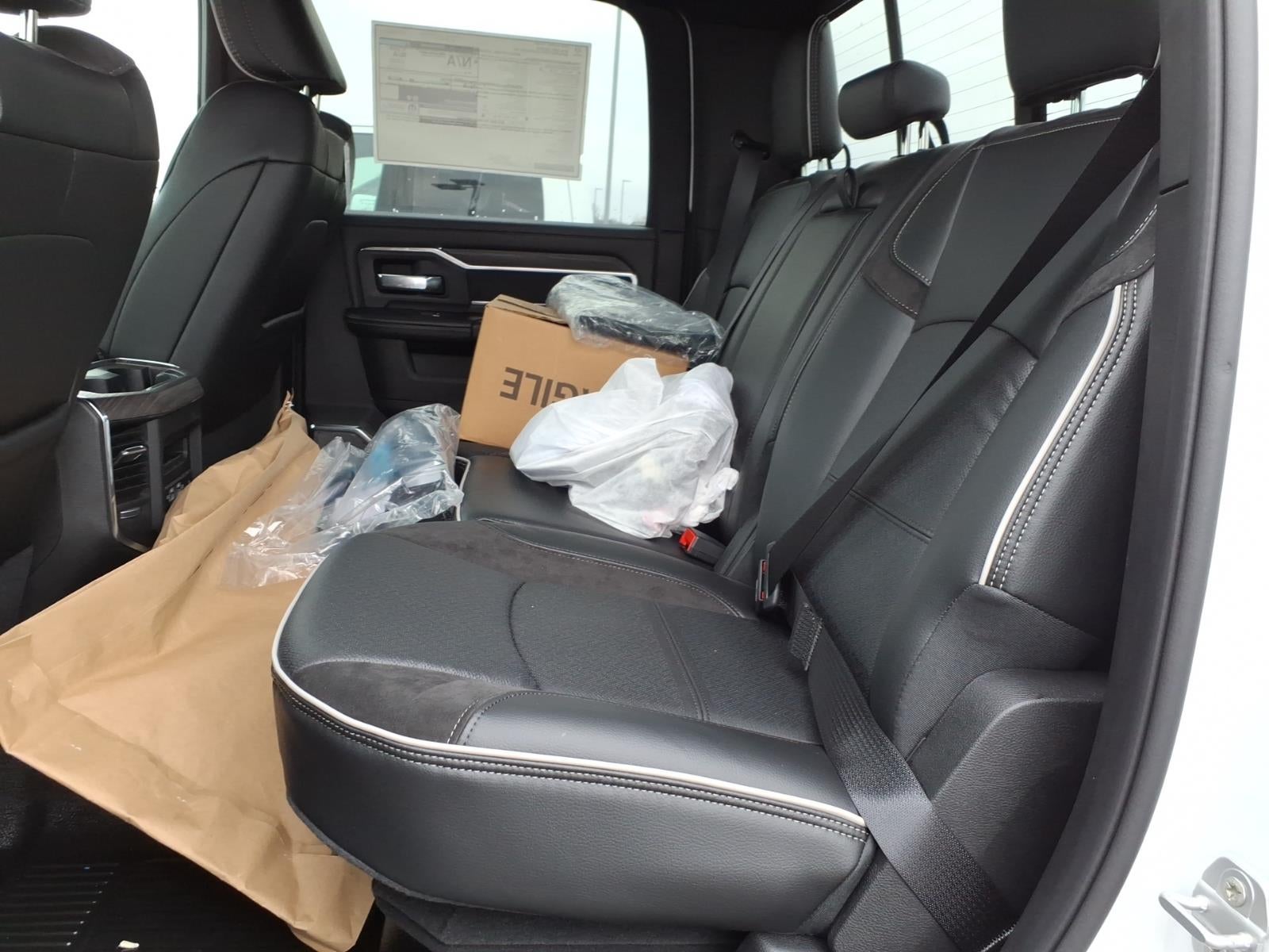 2026 RAM Ram 3500 Chassis Cab RAM 3500 BIG HORN CREW CAB CHASSIS 4X4 60' CA