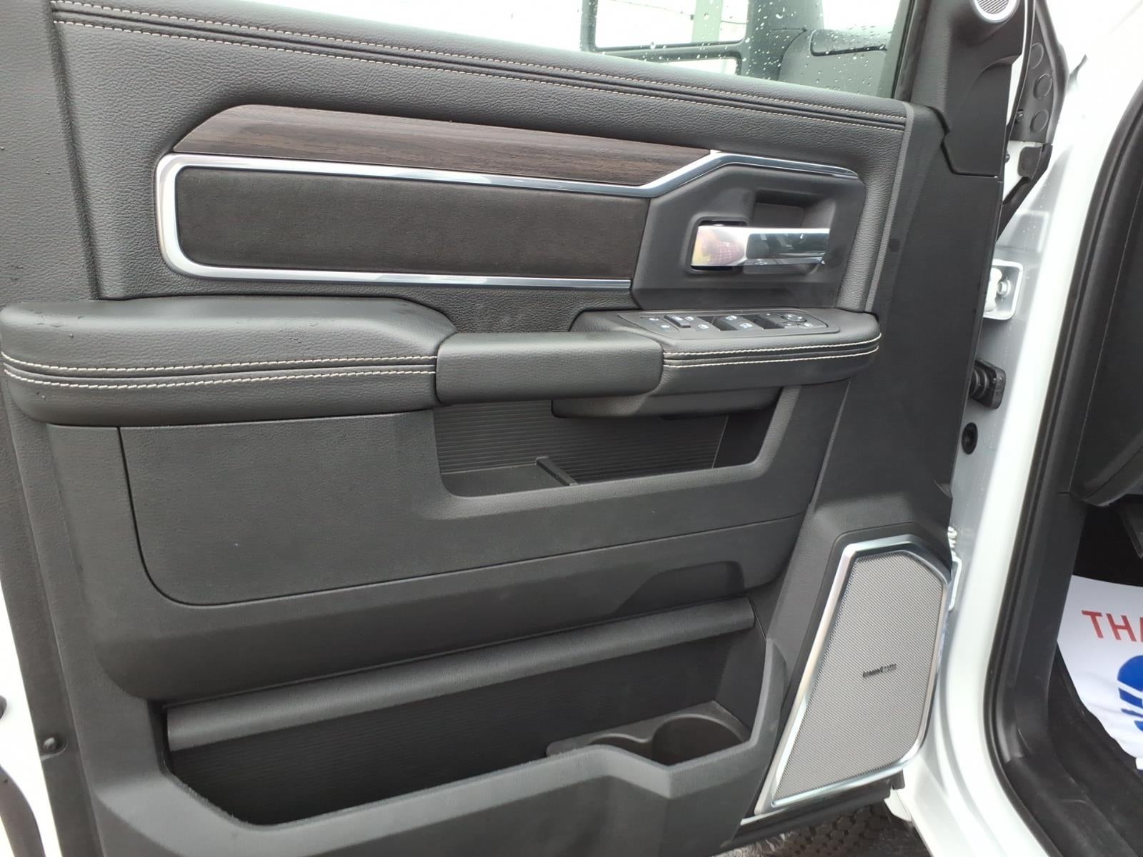 2026 RAM Ram 3500 Chassis Cab RAM 3500 BIG HORN CREW CAB CHASSIS 4X4 60' CA