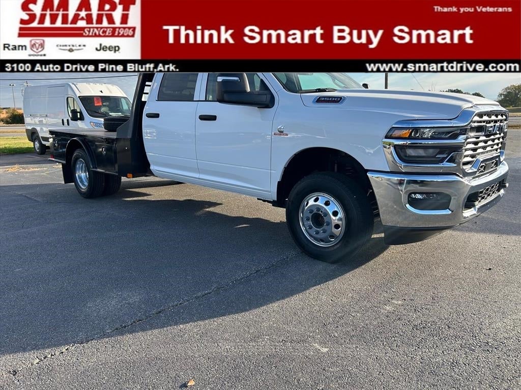 2026 RAM Ram 3500 Chassis Cab RAM 3500 TRADESMAN CREW CAB CHASSIS 4X4 60' CA