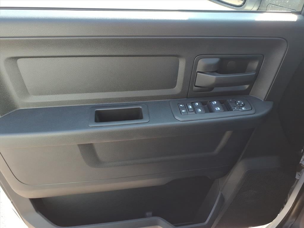 2026 RAM Ram 3500 Chassis Cab RAM 3500 TRADESMAN CREW CAB CHASSIS 4X4 60' CA