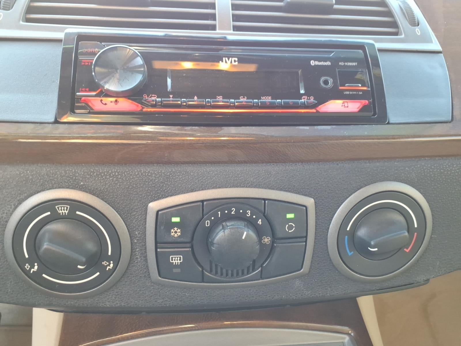 2004 BMW Z4 2.5i