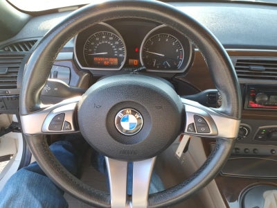 2004 BMW Z4 2.5i