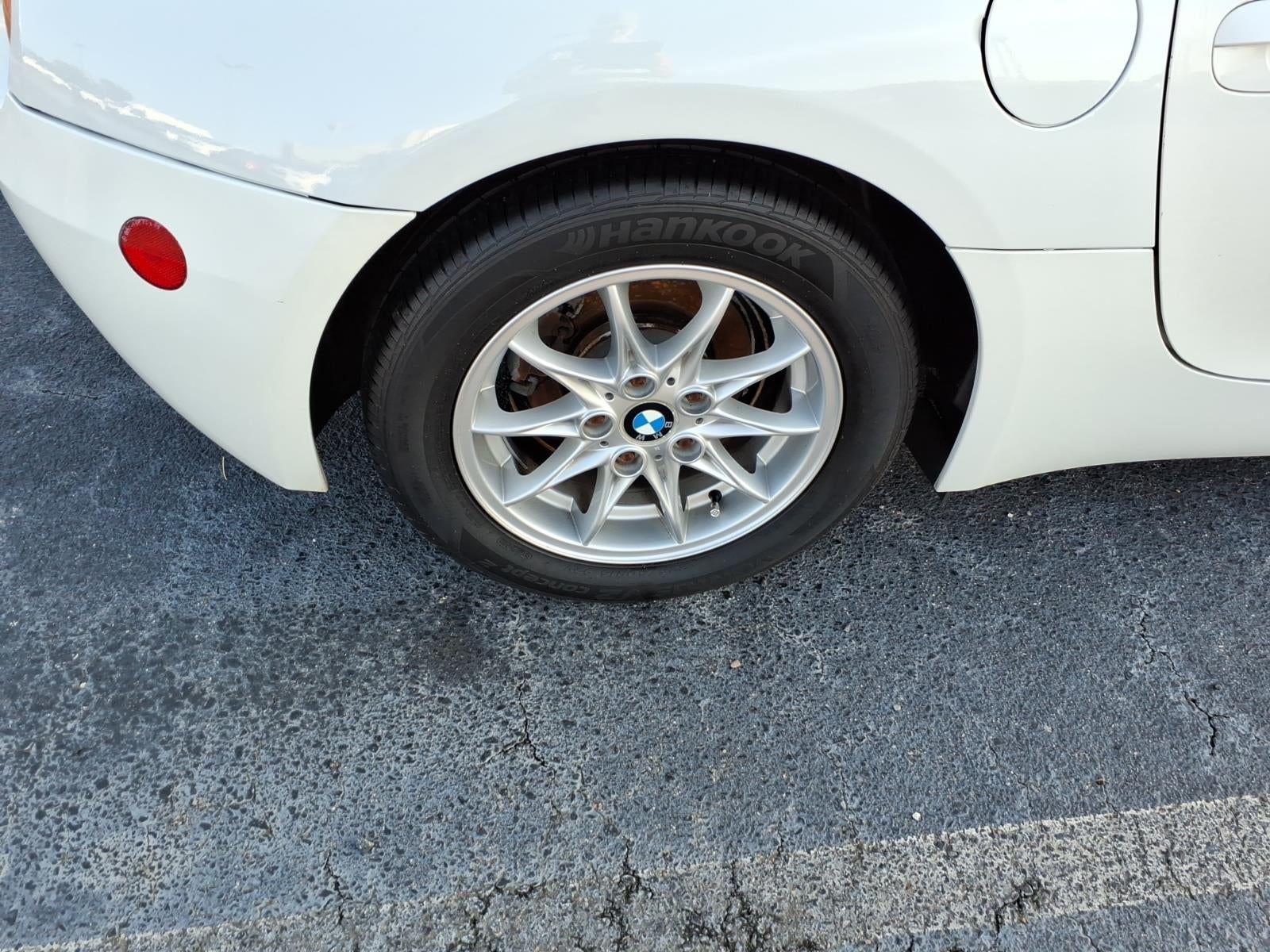 2004 BMW Z4 2.5i