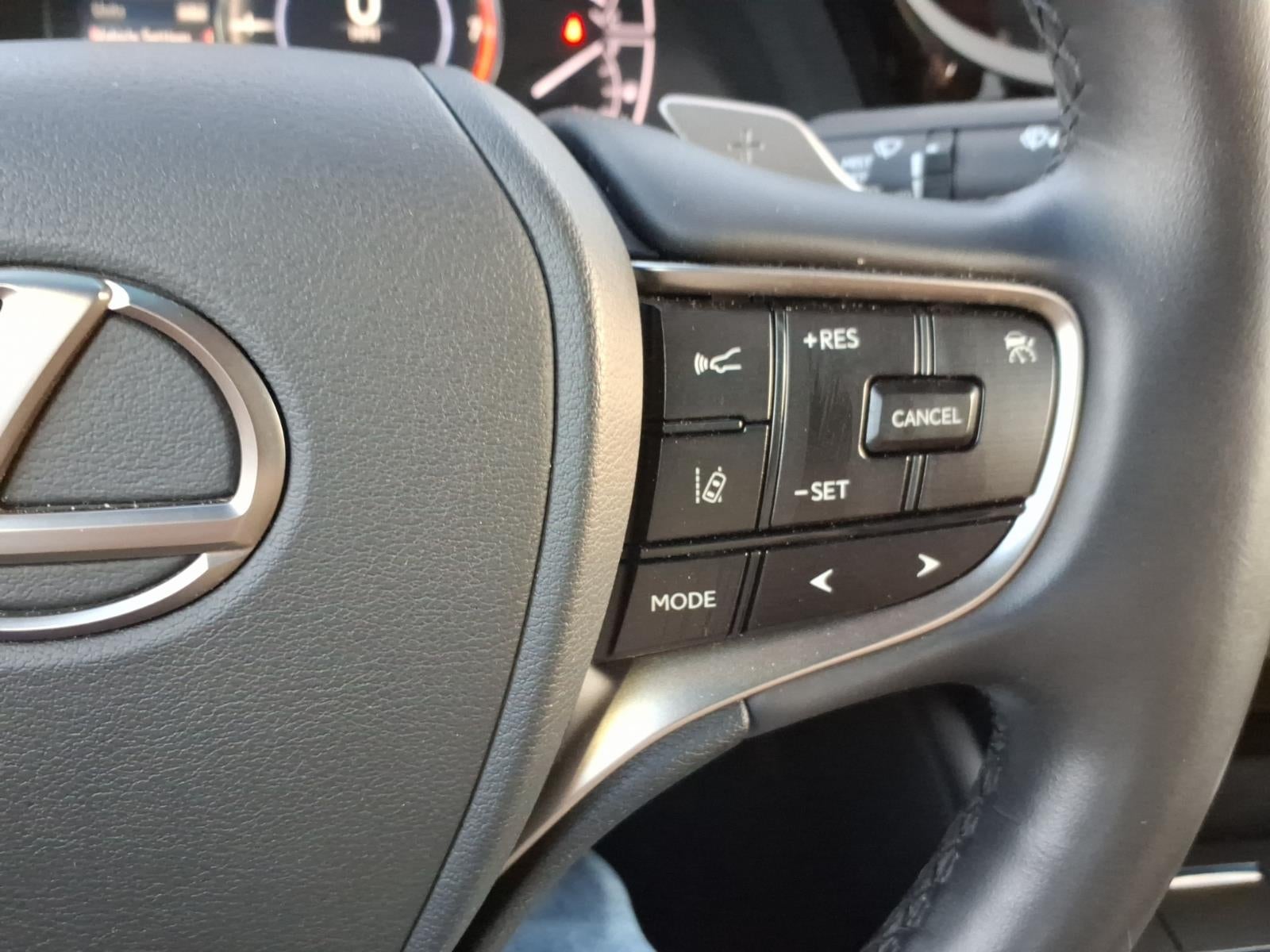 2024 Lexus ES 350 Premium